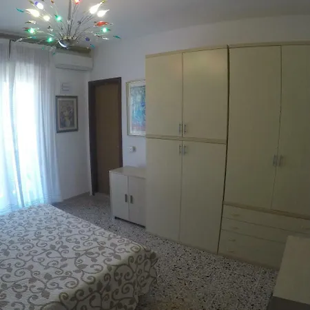Apartment Economy *