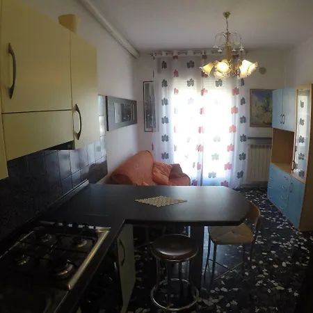 Apartment Economy